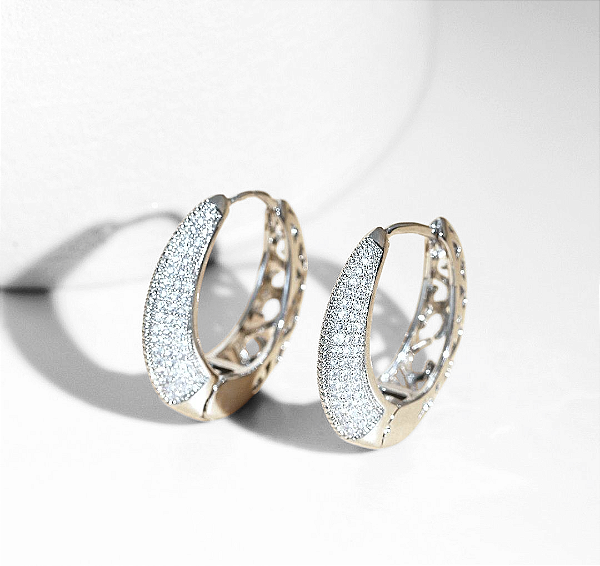 Brinco argola cravejada prata 925