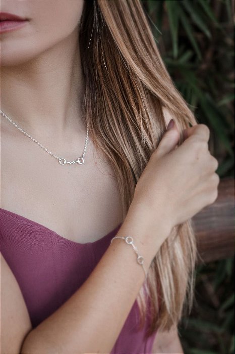 Colar mini bridão  prata 925