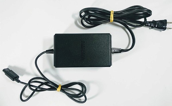 Fonte Original 110V - Game Cube