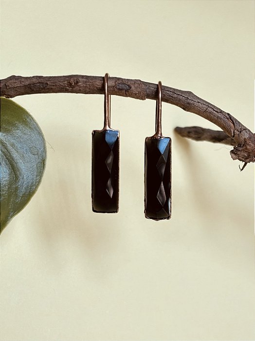 Brinco Nora em Cobre Puro e Obsidiana Natural Lapidada