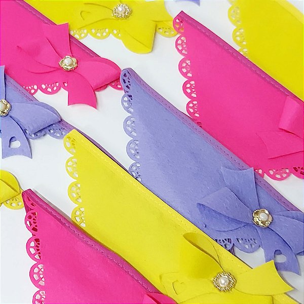 Bandanas Feltro Viés Laço Pedraria - 10 unidades
