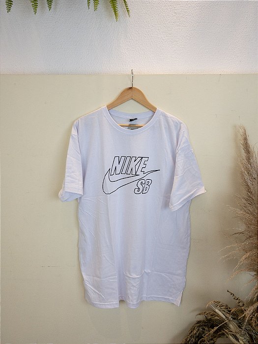 t shirt nike branca