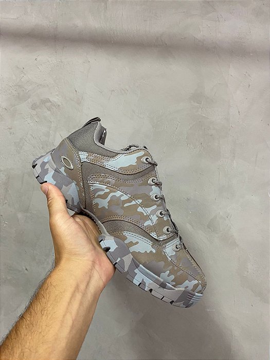 TENIS OAKLEY BOTINHA FLAK CAMUFLADA JNoriginals