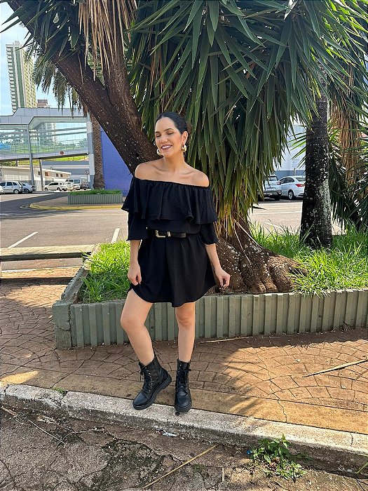 Vestido ombro a ombro babados