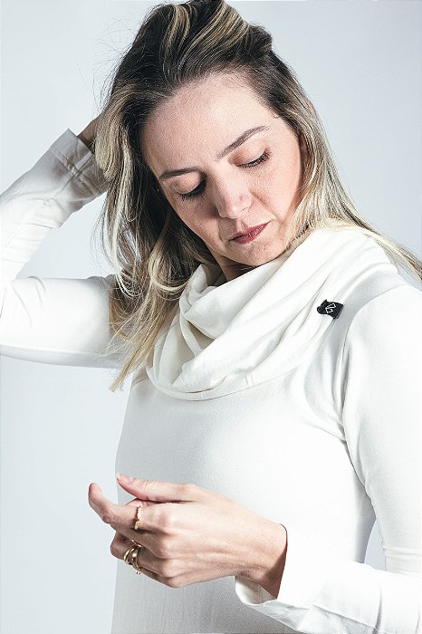 Vestido Feminino Gola Independente 2023