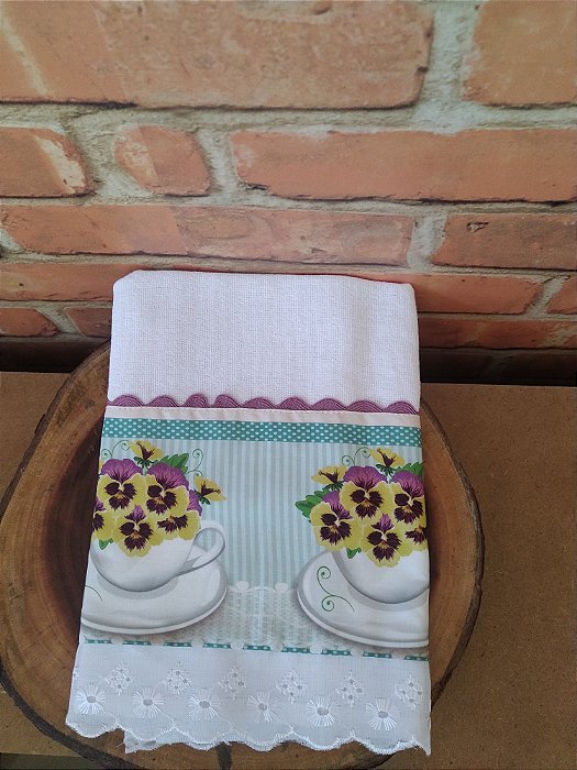 Pano de Prato – Xícara com Flores Amarela com Roxa 66x40cm