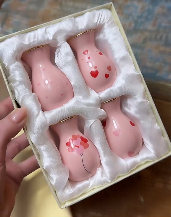 Kit Mini Vaso de Mesa de Porcelana Rosa Coração - Manu Fischer 7x 5cm