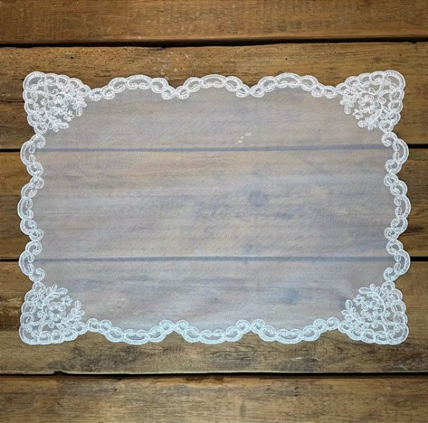 Lugar Americano Branco Arabescos Tule e Renda 56 x 42cm