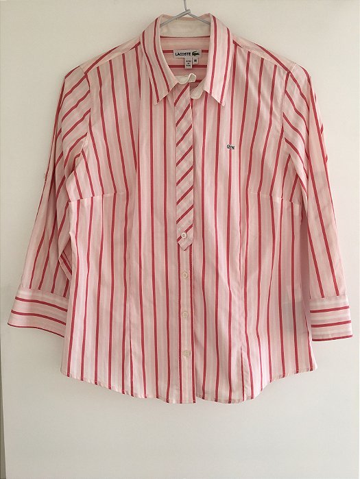 black graphic tee with red