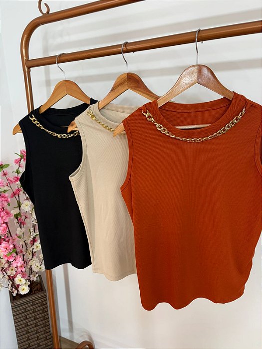 Blusa Canelada com Corrente