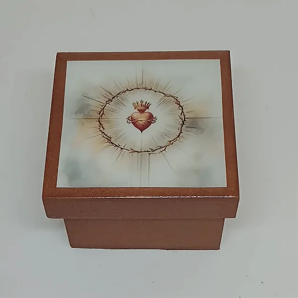 Mini caixa decorada ideal para terço