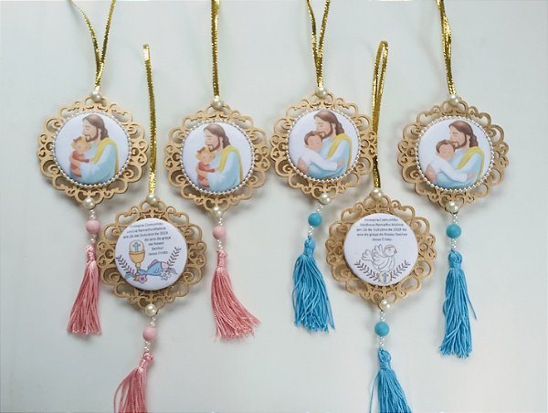 Kit com 10 medalhas Lembrança de Batismo/Primeira Comunhão Jesus e a criança