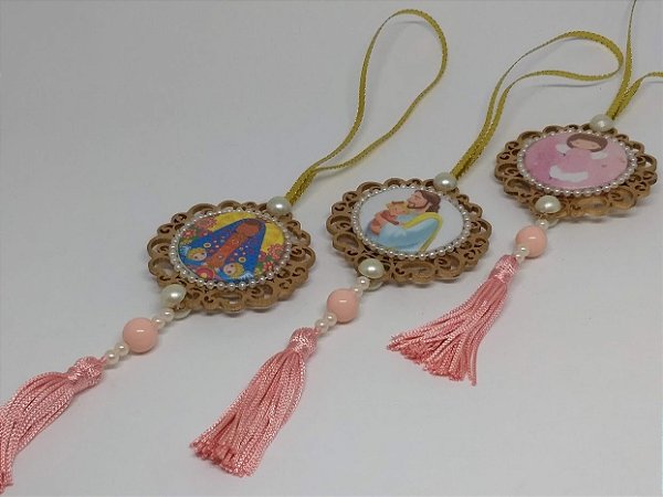 Kit com 3 medalhas Lembrança de Primeira Comunhão ou Batismo
