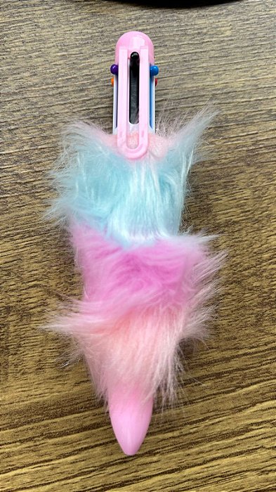 CANETA 6 CORES DE PELÚCIA