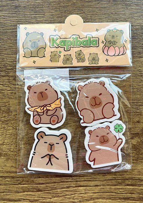 KIT COM 4 BORRACHAS DE CAPIVARA
