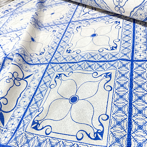 Tecido Cambraia de Algodão Estampado - Vitral Azul - 1,50m de Largura