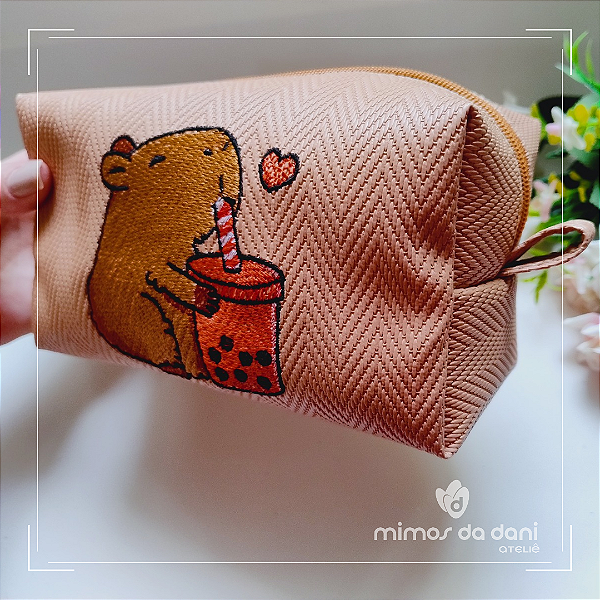 Necessaire Bordada