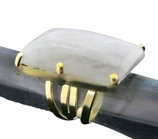 Anel Pedra Quartzo Leitoso Retangulo Dourado Aro Ajustavel