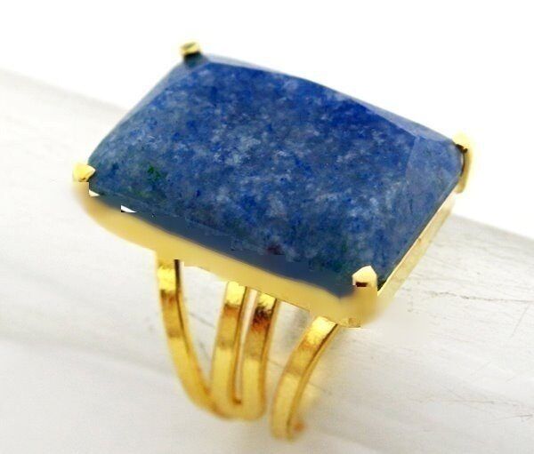 Anel Quartzo Azul Facetado Pedra natural de Garimpo Banho Flash Dourado Aro Ajustavel REFF 25.1