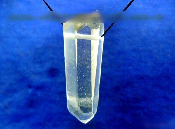 Ponta Cristal Bruto Apenas Furo Vazado Lateral Para Pingente