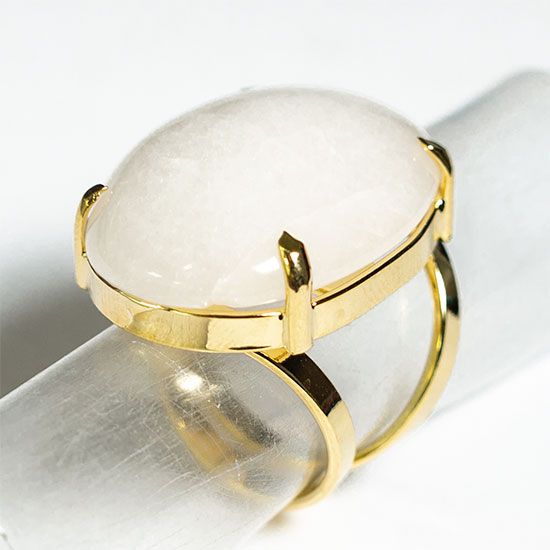 Anel Quartzo Leitoso Oval Pedra Natural Dourado Ajustavel