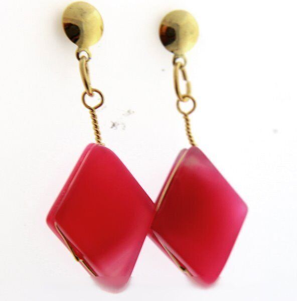 Brinco Navete Losango Ágata Rosa Ranhurado Tarraxa Dourado