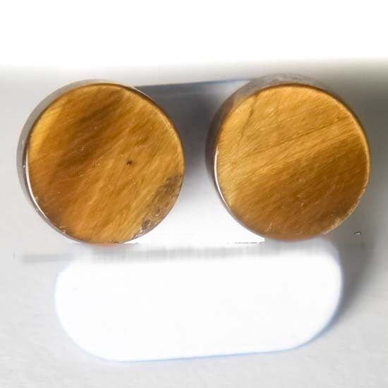 Brinco Botton Pedra Olho de Tigre Pino Tarraxa Banho Dourado