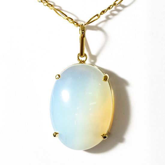 Colar Cabochao Pedra da Lua Opalina Montagem Garra Dourado