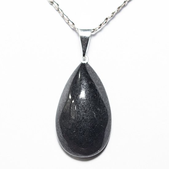 Colar Gota Quartzo Preto Montagem Pino e Presilha Prateado