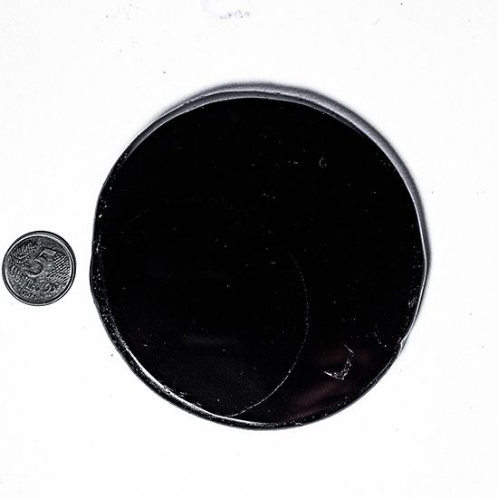 Espelho Negro Disco Redondo Pedra Obsidiana Negra 8 a 10 cm