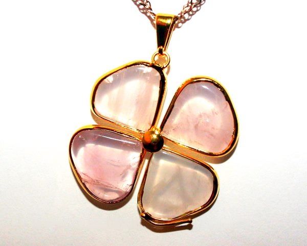 Colar Trevo da Sorte 4 Folhas Quartzo Rosa Pingente Dourado
