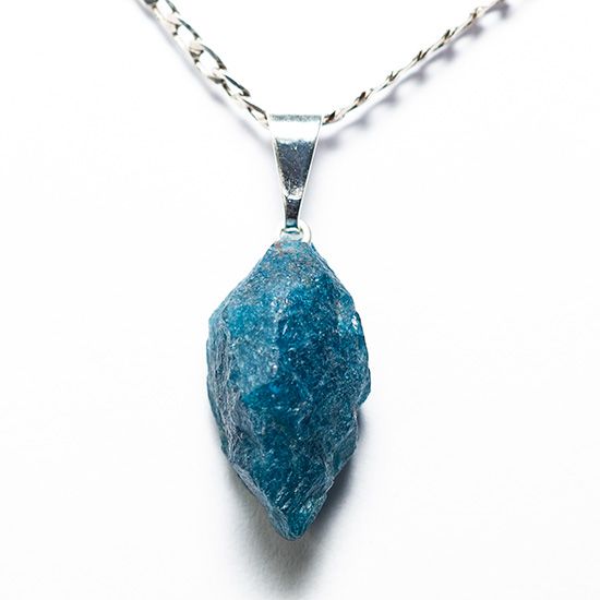 Colar Pedra Apatita Azul 20mm Bruta Natural Pino Prateado