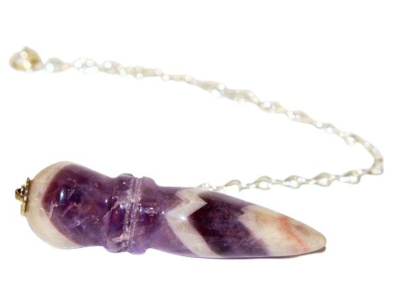 Pendulo Egípcio Chevron com Corrente Pedra Natural Classe A