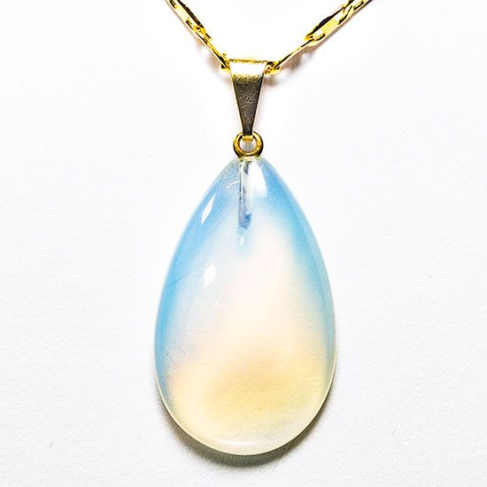 Colar Gota Pedra da Lua  ou Opalina Montagem Pino Dourado