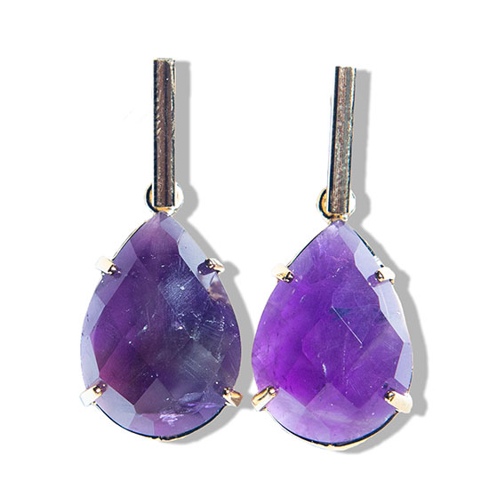 Brinco Cabochão Facetado Ametista na Garra Dourado Tarraxa