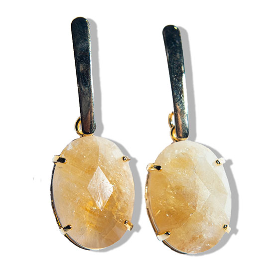 Brinco Citrino Pedra Gema Facetado na Garra Dourado Tarraxa