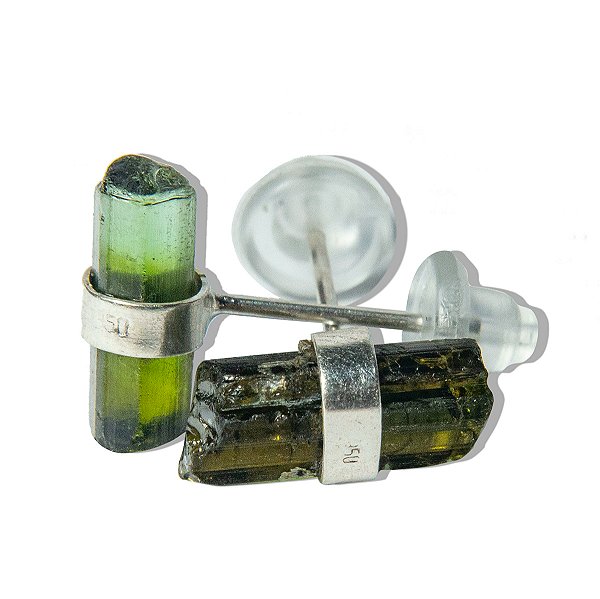 Brinco Canudo Turmalina Verde Bruto 12mm Envolto Prata 950