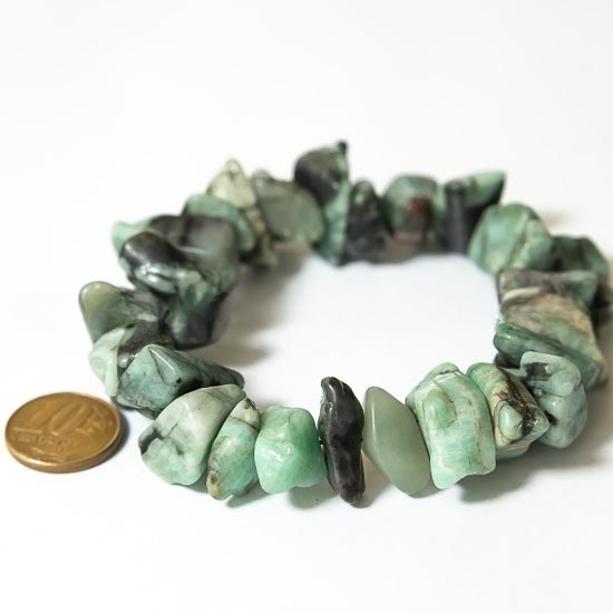 Pulseira Pedra Rolada Esmeralda Natural Silicone