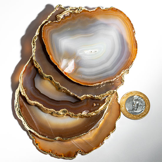 Chapa de Agata Natural Porta Copos Envolto banho Dourado