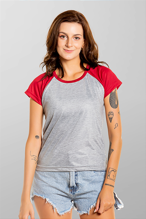 Baby Look Raglan Cinza Mescla com manga Vermelha 100% Poliester