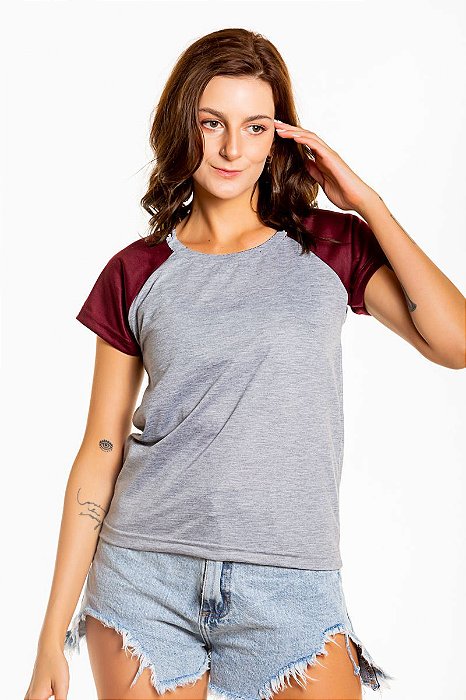 Baby Look Raglan Cinza Mescla com manga Marsala / Vinho 100% Poliester