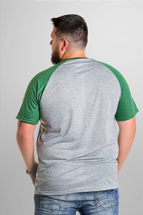 Camiseta Raglan Plus Size Cinza Mescla Com Manga verde 100% poliéster