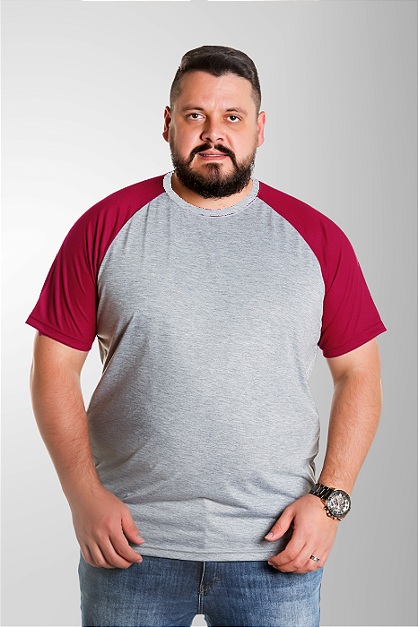 Camiseta Raglan Plus Size Cinza Mescla Com Manga Marsala / Vinho 100% Poliéster