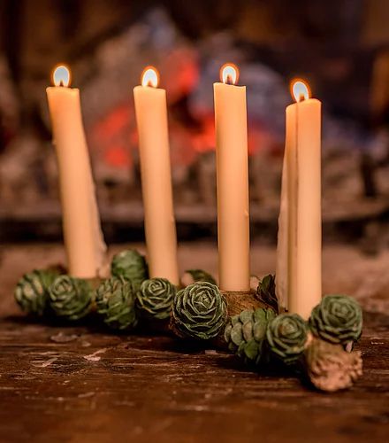 Candelabro Pinho - Contos de Infância