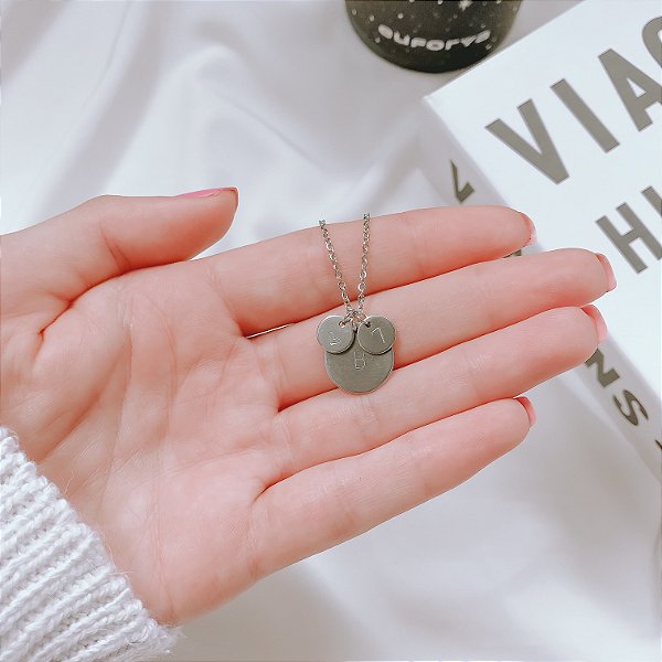 Colar Inicial Medalha M, P e P