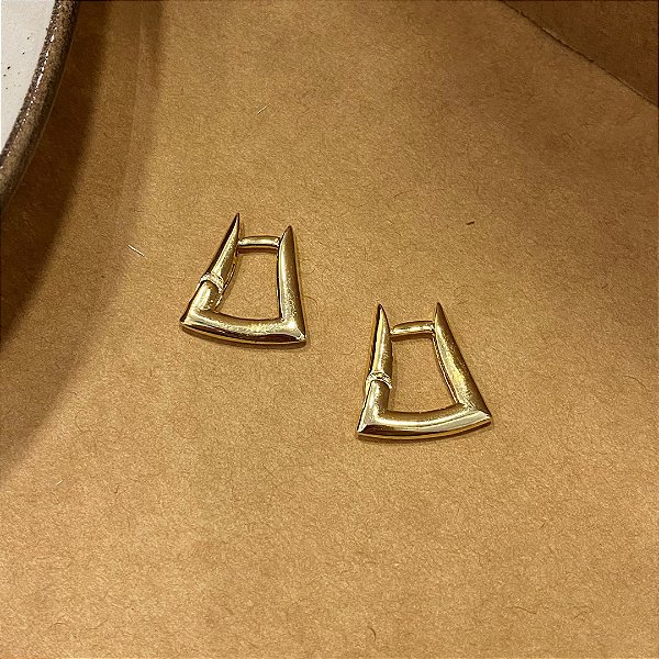 Argola Fechada Lisa de Clique Banhado em Ouro 18k
