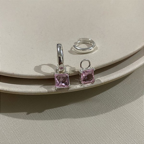 Argola Lisa com Pingente Zircônia Rosa Banhada em Prata