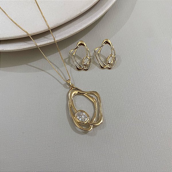 Conjunto Orgânico Vazado Cravejado Banhado em Ouro