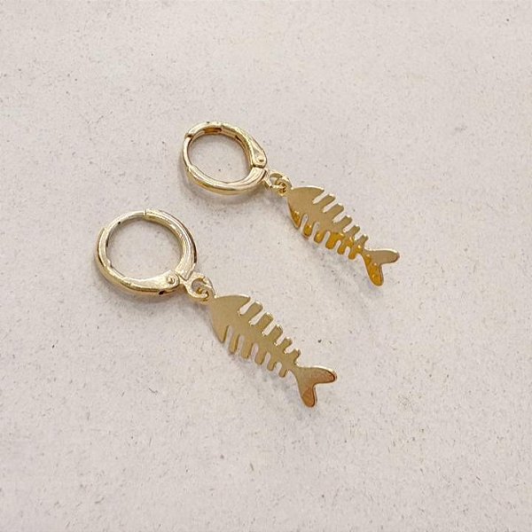 Argola Sardinha Lisa Banhada Ouro