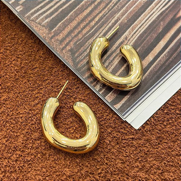 Argola Tubo Orgância Banhado em Ouro